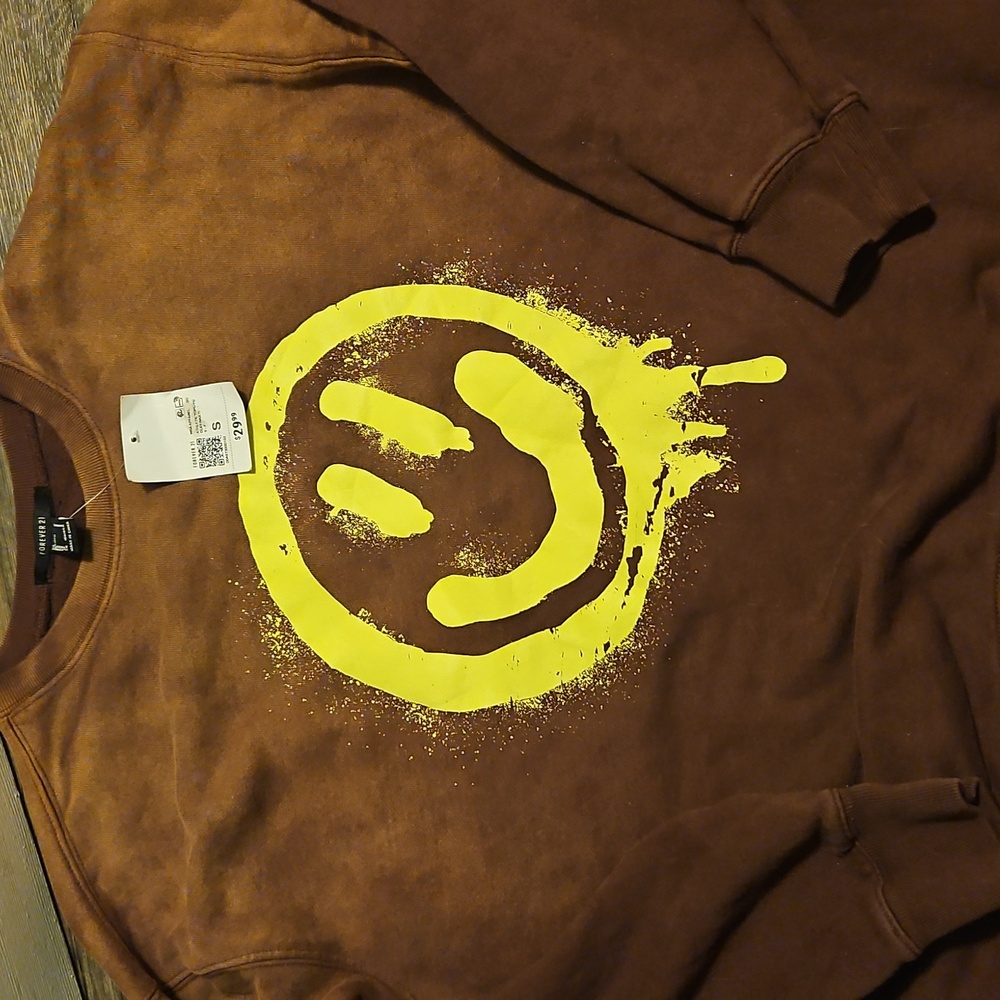 NWT Forever 21 Brownish/ Maroon Sweatshit with Neon Yellow Graphic
